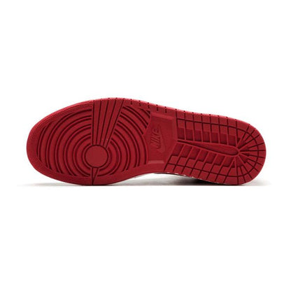 Air Jordan 1 Retro High ‘Banned’ 2011