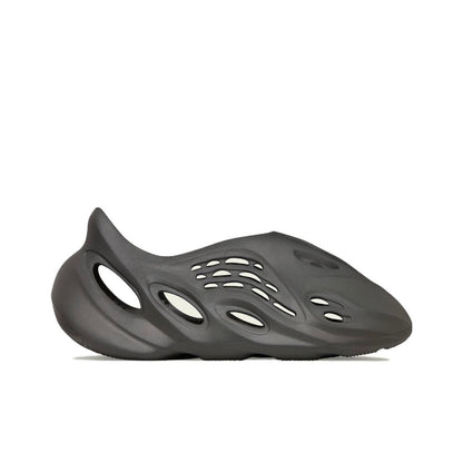Yeezy Foam Runner Carbon